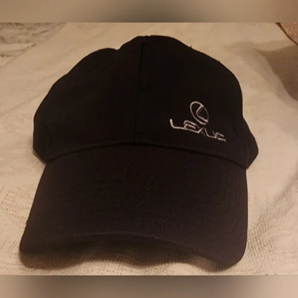 Lexus hat - Picture 1 of 8